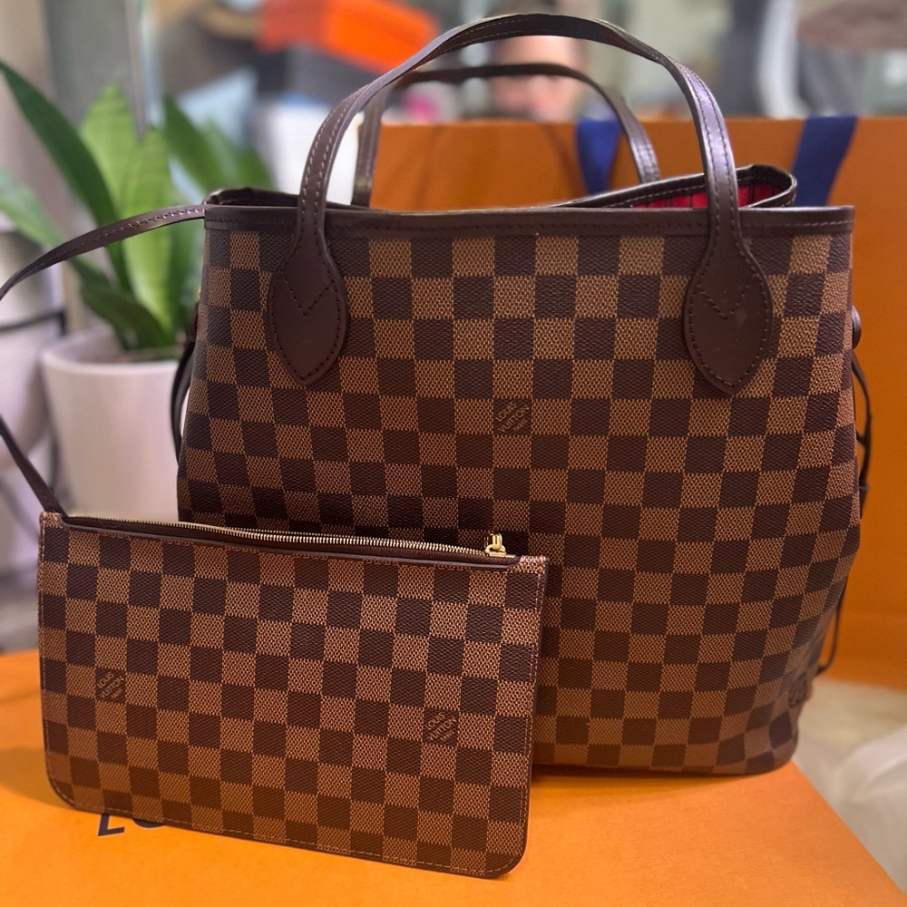 ✨Sale✨ Louis Vuitton Neverfull MM